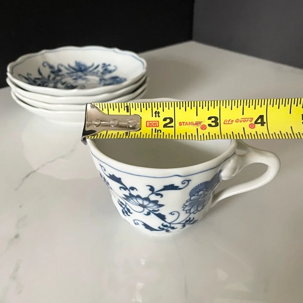 SET of 4 Cup & Saucers - Blue Onion Blue Danube